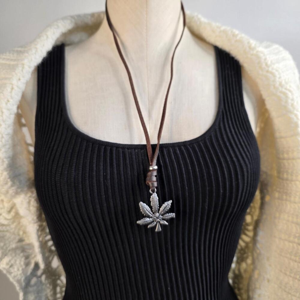 Weed leaf necklace adjustable cord